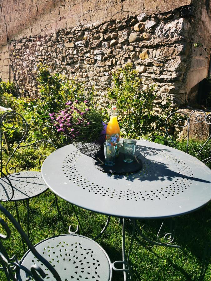 D Hotes Ysalice Couette-café Merlas