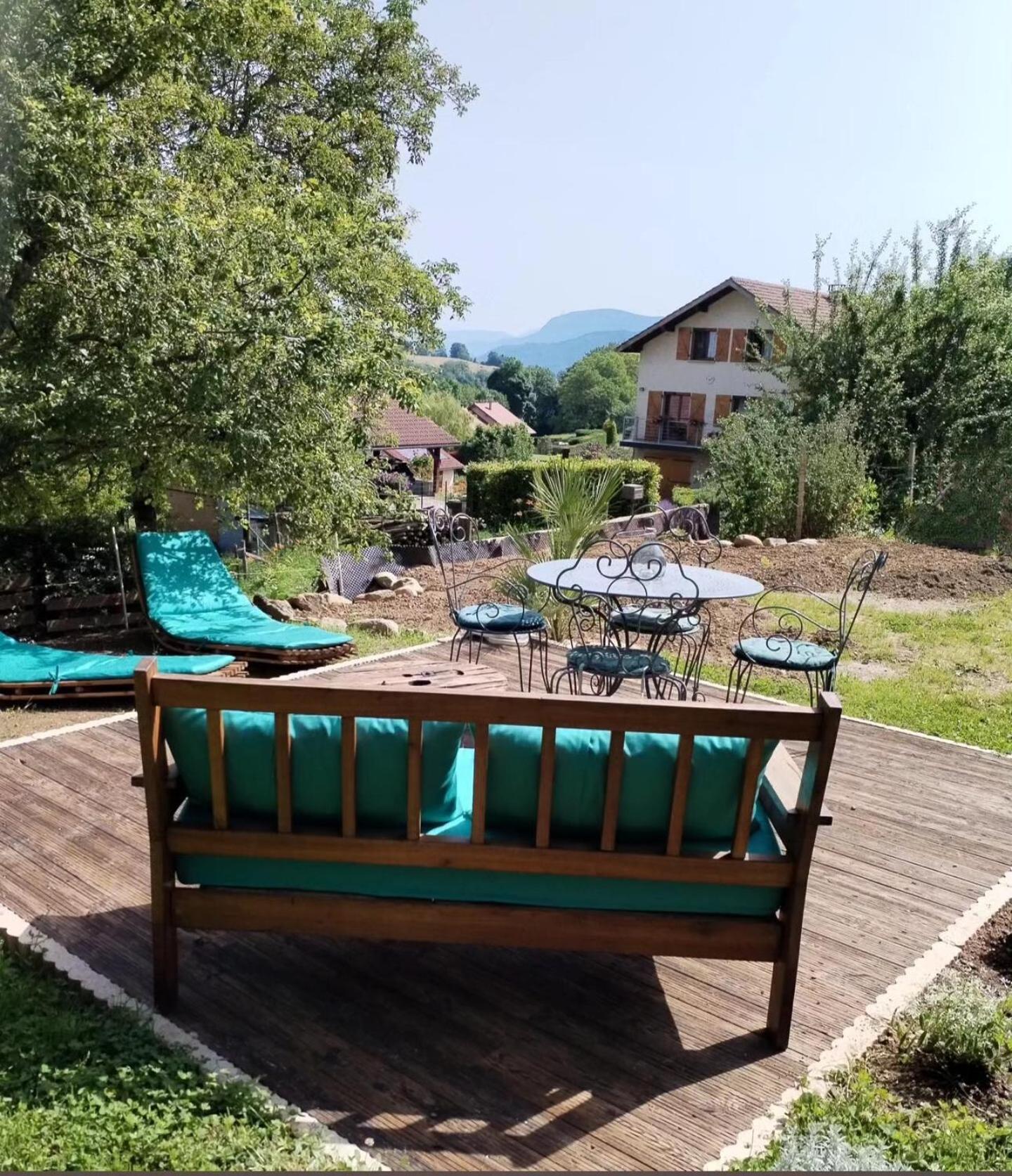 D Hotes Ysalice Bed & Breakfast *